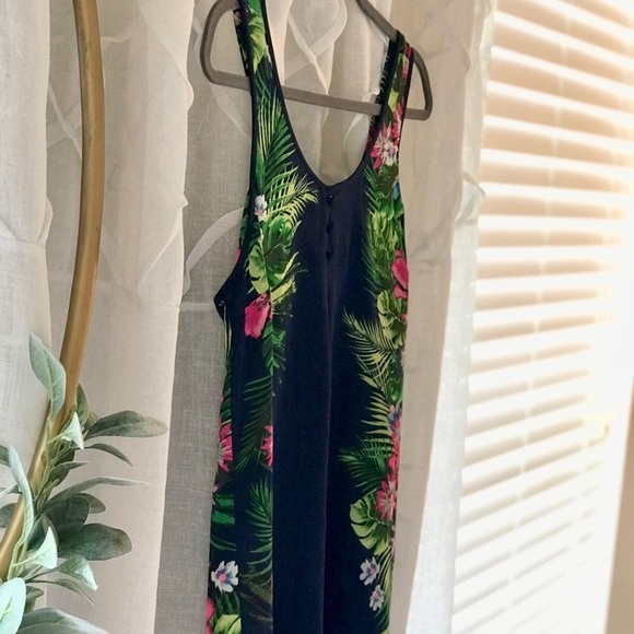 Summer Top With Bow🎀 - Picture 4 of 4